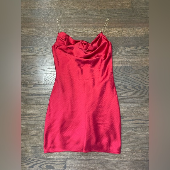 Lovers and Friends Cori Mini Dress in Cherry Red NEVER WORN gold straps SMALL - Picture 3 of 4